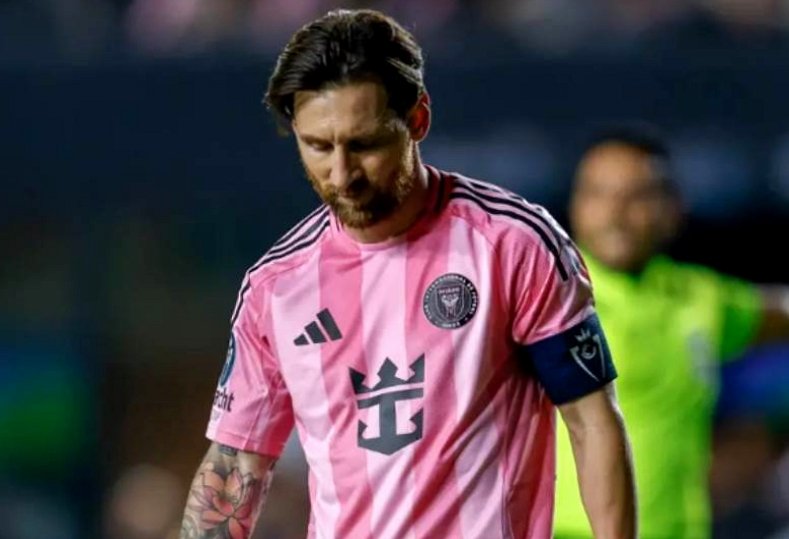 مفاجأة.. ميسي يتحرك لإجراء ثورة في إدارة برشلونة 1 post 3837797 thumb 3825733 variant