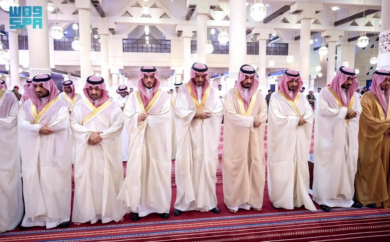 عاجل “إنا لله وإنا إليه راجعون”.. عدد كبير من أمراء السعودية يؤدون... 1 post 3837834 thumb 3837837 variant