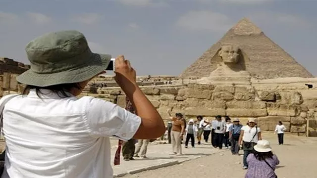 وزير السياحة لمصراوي: 18.3 مليون سائح زاروا مصر حتى الآن 1 2014 9 22 13 20 56 552