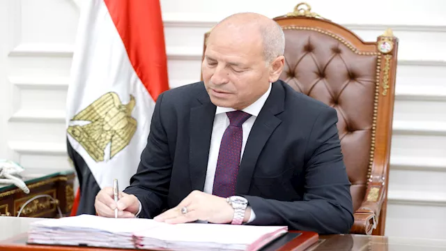 محافظ القاهرة يتفقد سوق اليوم الواحد بحي المرج 1 2025 11 6 17 31 12 761