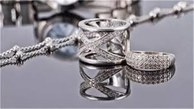 بعد القفزات القياسية.. كيف تستثمر في الفضة وأسعارها في مصر وتوقعات 2026 1 2025 12 11 14 14 10 295