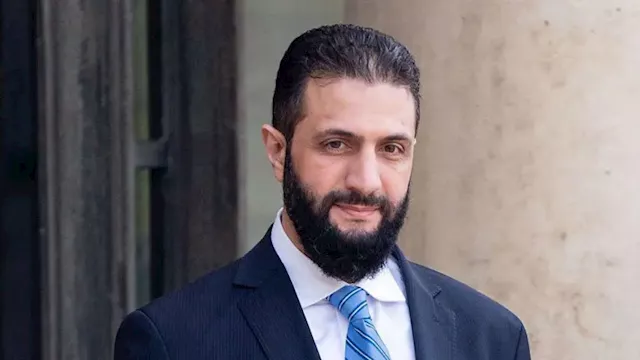 الشرع: إسرائيل نفذت أكثر من ألف غارة و400 توغل بري في سوريا... 1 2025 8 18 12 12 25 302